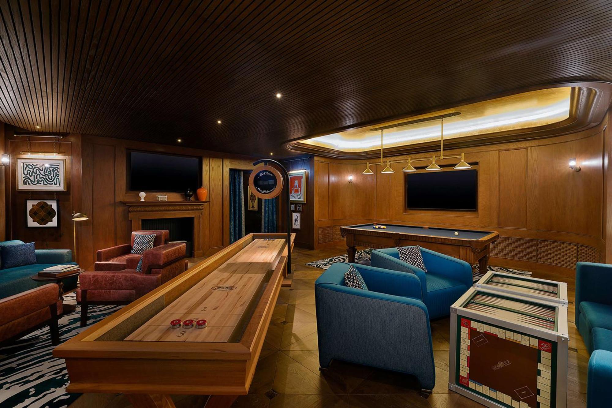 Waldorf Astoria Doha Lusail Exterior foto The Sports Bar