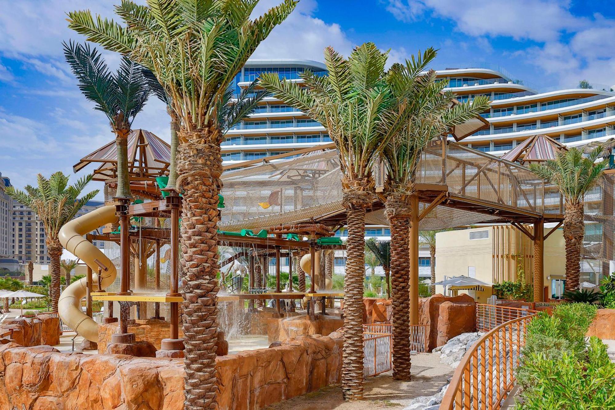 Waldorf Astoria Doha Lusail Exterior foto The Atlantis water park